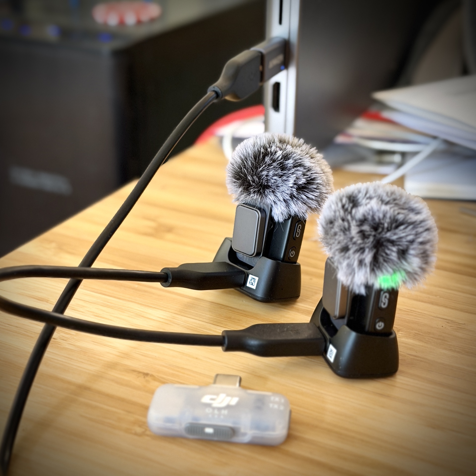 DJI Mic Mini with 2 TX + 1 Mobile RX, Wireless Lavalier Microphone